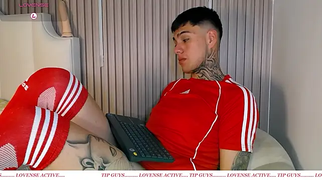 Canili_Hot élő XXX-chatje