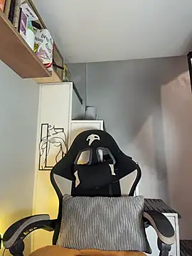 AsianMilfSherylのライブXXXチャット