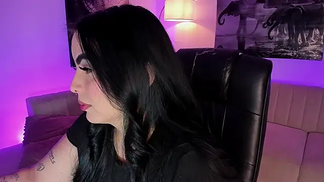 camilaa7's Live XXX Chat