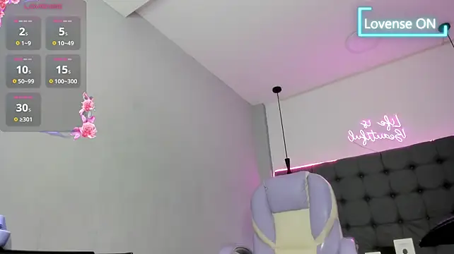 scarletcherry18's Live XXX Chat