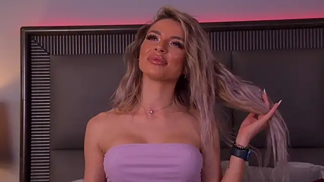Selena_Blu Chat XXX in diretta