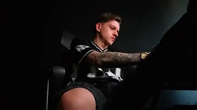 FelixStarkk's Live XXX Chat
