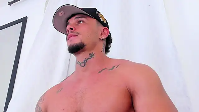 NoahhBrown 라이브 XXX 채팅
