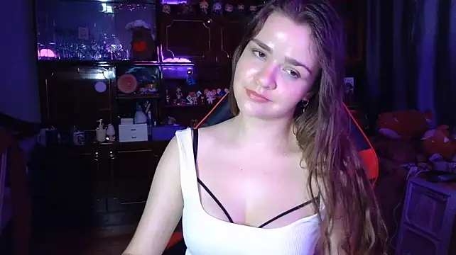 Chat +18 de QueenBeatrice ao vivo