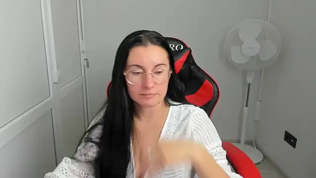ChloeVibee 现场XXX聊天