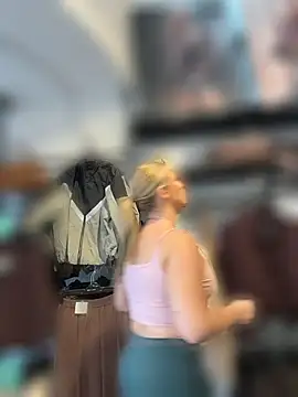 CharleighBaker's Live XXX Chat