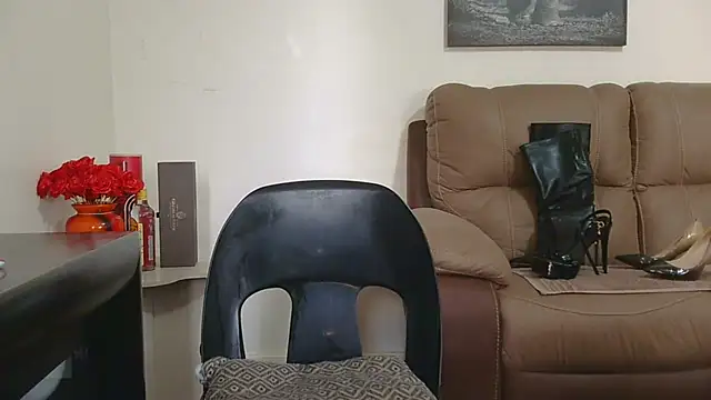Hotcougar Live XXX Chat