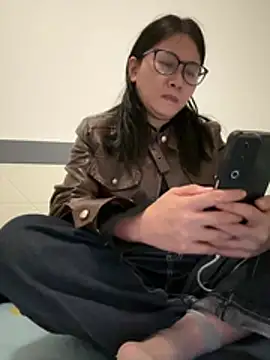 daaqnn XXX чат на живо
