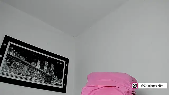 Charlotte_ro69: απευθείας συνομιλία ΧΧΧ