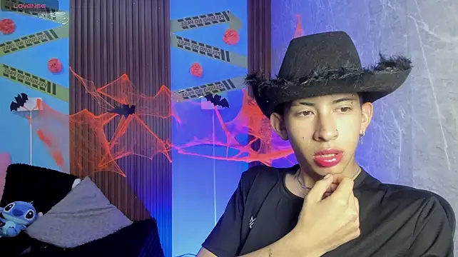 Tommy_Fox XXX чат на живо