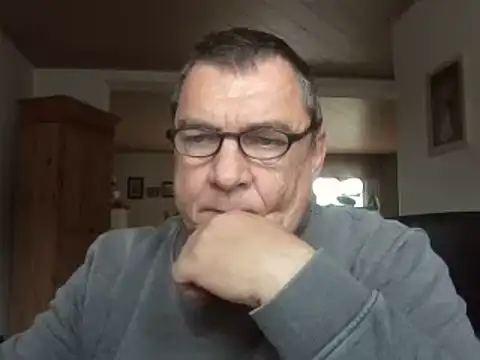 Nobbie444 – Naživo XXX chat