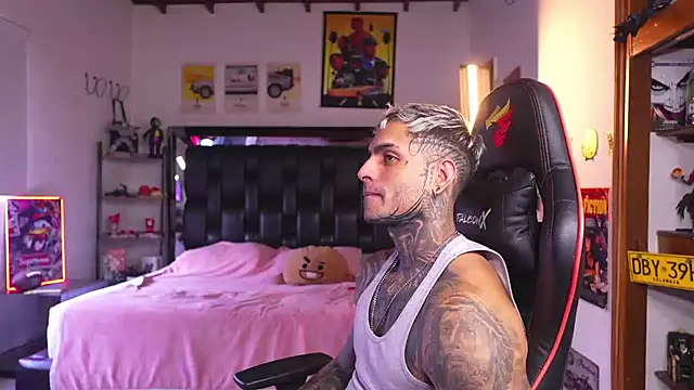 logan_hugh8 라이브 XXX 채팅