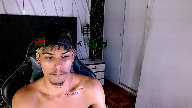 Chat XXX en directo de Angel_foxc13
