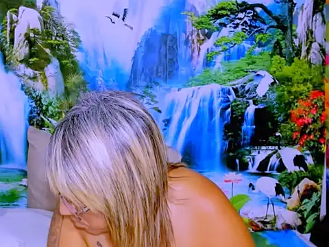 Chatroom XXX en direct de indianroxy