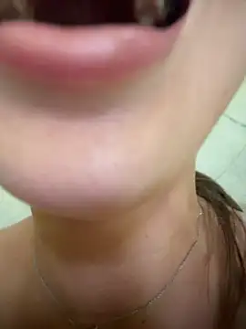 Coconut_milk Live XXX-Chat