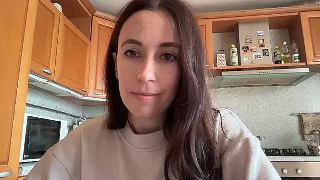 XXX chat uživo modela Flamingo_Queen
