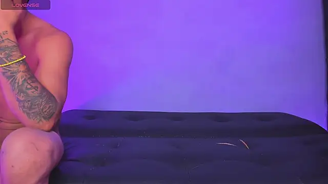 Chat +18 de WhyNotDestroy ao vivo