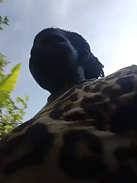XXX chat uživo modela holygrail001