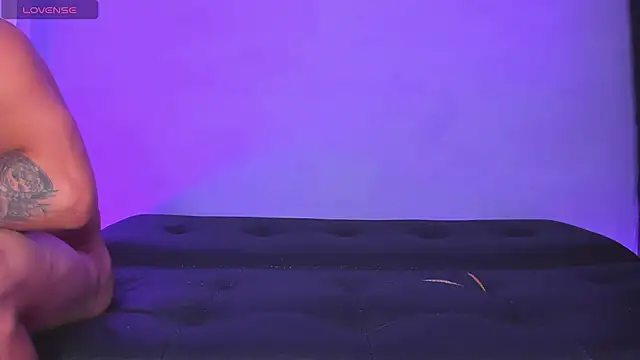 دردشة WhyNotDestroy الجنسية المباشرة
