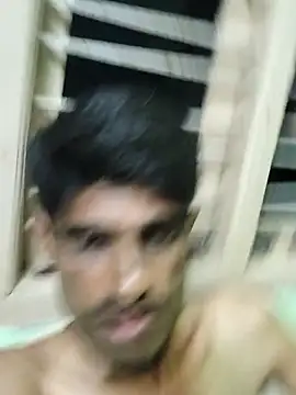 Hot_Hot_Boy élő XXX-chatje