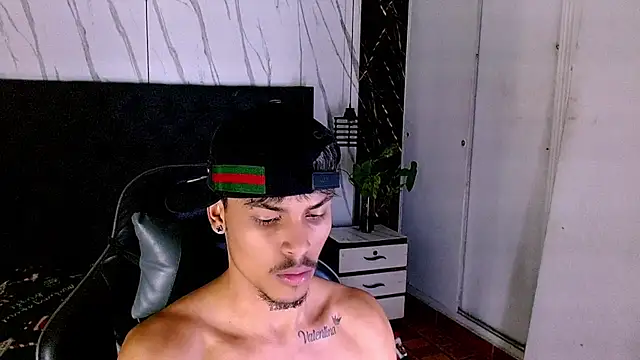 Angel_foxc13 লাইভ XXX চ্যাট