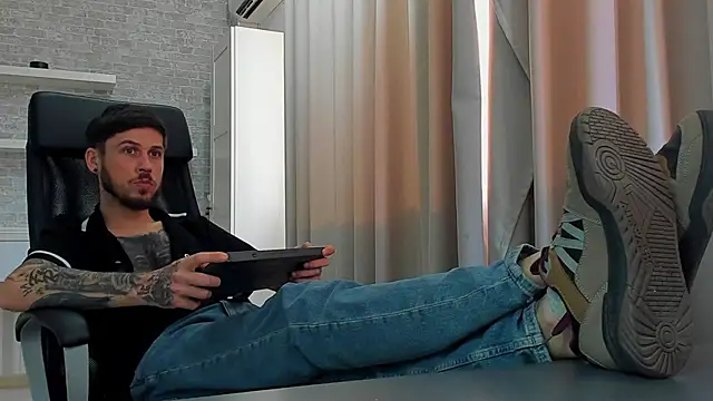 Živý XXX chat JonahShaw