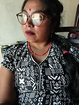 Chat XXX ao vivo de Mahi_hote