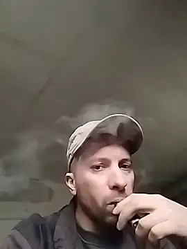 צ'אט XXX בשידור חי של hornny_boy45