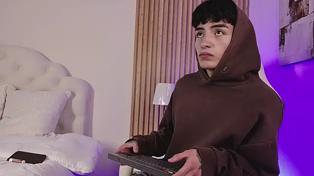 צ'אט XXX בשידור חי של Filiph_Sterliing