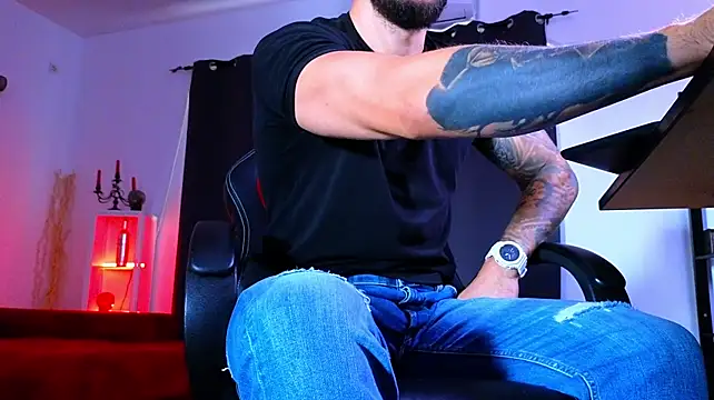 Chat +18 de MightyAaron66 ao vivo