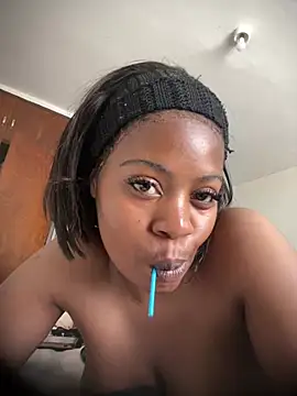 Thethicktities97 Chat XXX in diretta