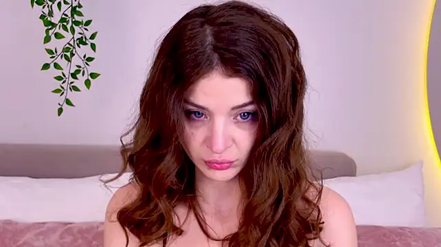 دردشة NikkaBush الجنسية المباشرة
