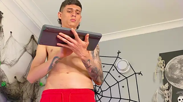 BryanGrey__ – Naživo XXX chat