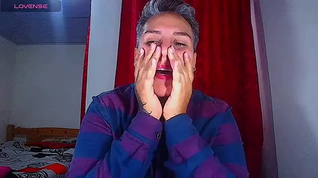 دردشة Yessi_rousse الجنسية المباشرة