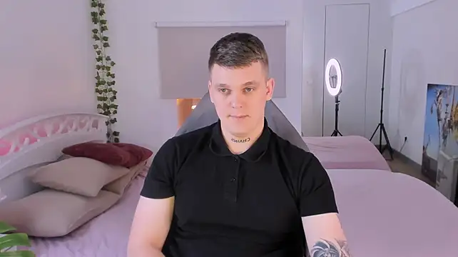 Živý XXX chat HotVanee