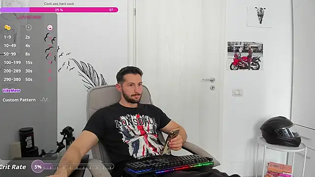 ZackFraser Chat XXX live