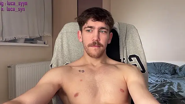 Czat XXX na żywo – luca_syn
