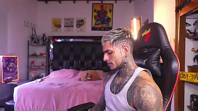 Chat XXX Live logan_hugh8