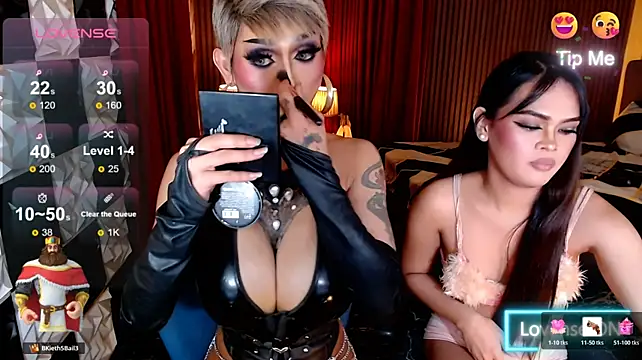 IndestructibleLily's Live XXX Chat