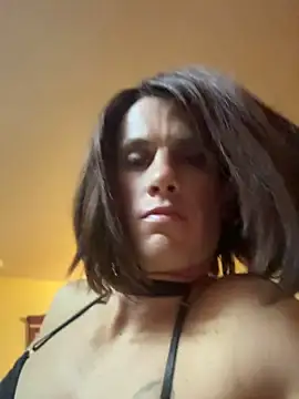 Webkamerová show sissylongstockings