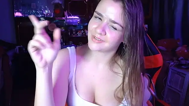 QueenBeatrice Adlı Modelin Canlı XXX Sohbeti
