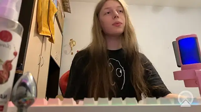 Онлайн чат XXX britneylovely