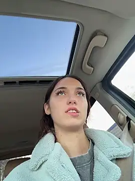 DollyTall's Live XXX Chat