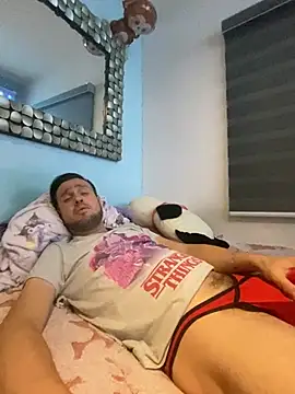 Alexitho25 élő XXX-chatje