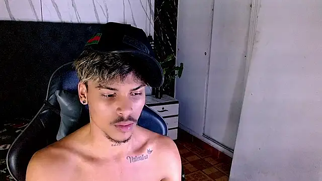 Angel_foxc13 লাইভ XXX চ্যাট