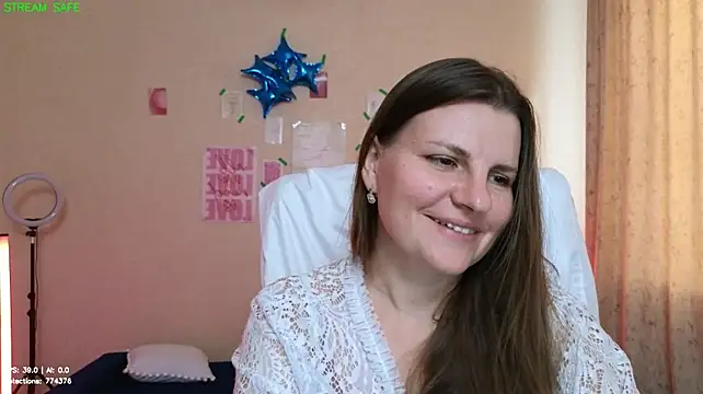 Mirabelle_Velvet Adlı Modelin Canlı XXX Sohbeti