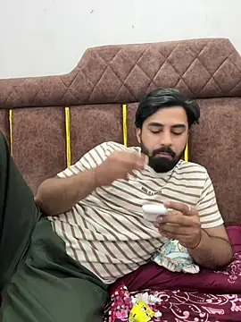 Royalboy_03 webcam show