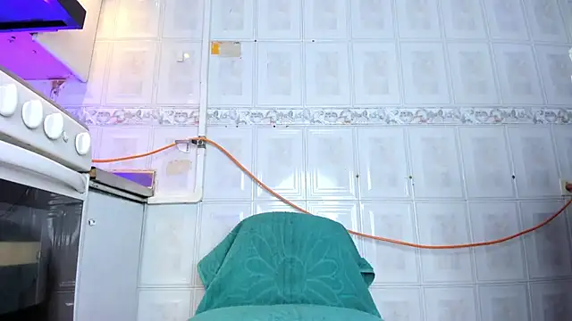 XXX chat uživo modela CrisOzzz