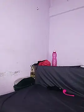 Silencesex21 Adlı Modelin Canlı XXX Sohbeti
