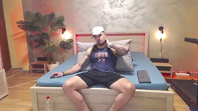 دردشة Tiberius_hunk الجنسية المباشرة